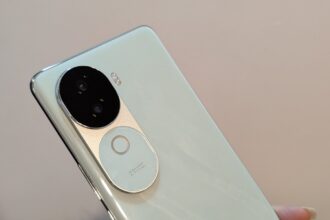 Vivo V40e vs Nothing Phone 2a Plus: sepa qué gama media vale la pena comprar