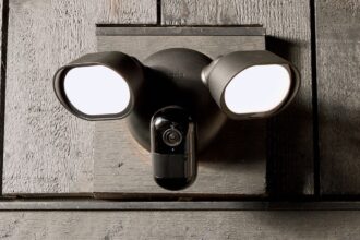 arlo floodlight wired cam